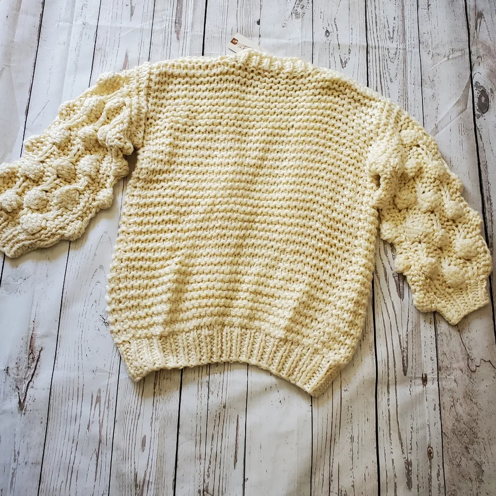 In Loom pom pom sleeved cardigan cream S/M - Picture 5 of 7